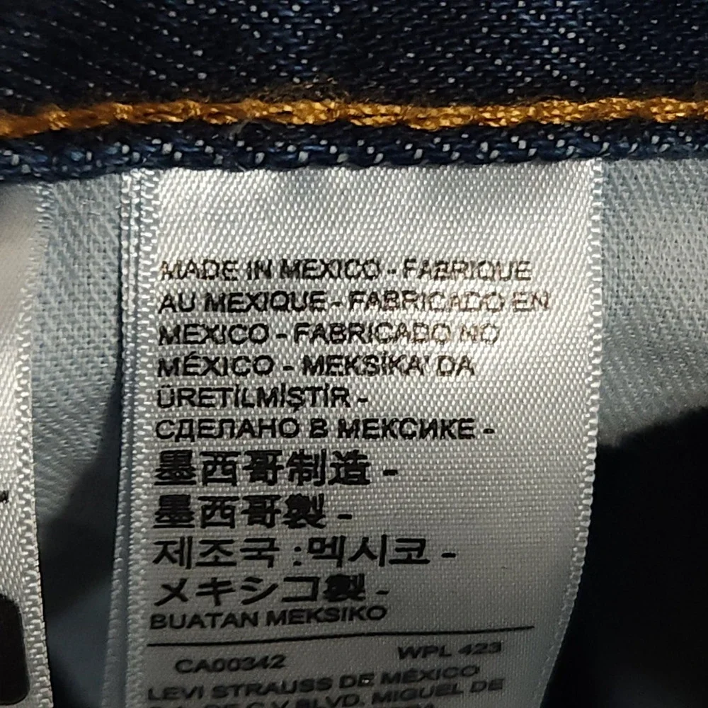 Levis 505 Regular Fit Men Jeans 48x30 Blue Denim Straight 100% Cotton - See Size
